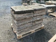 Historische Bodenplatten aus